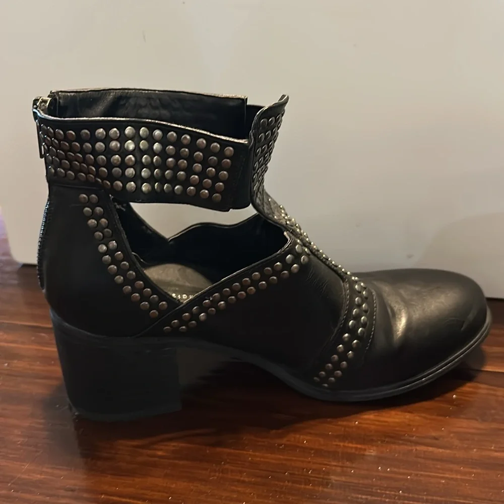 Torrid Studded Black Ankle Boots. Size 9.5W